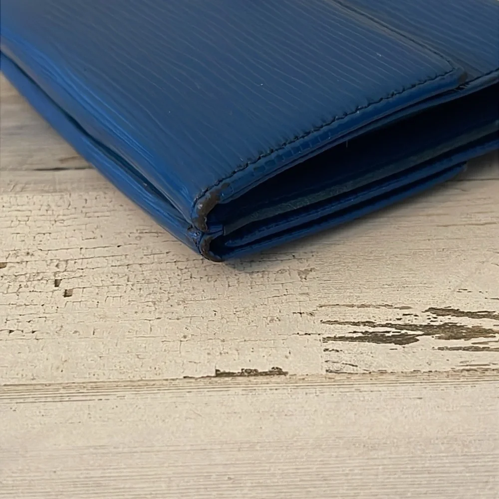 Louis Vuitton Blue Epi Bifold Wallet.